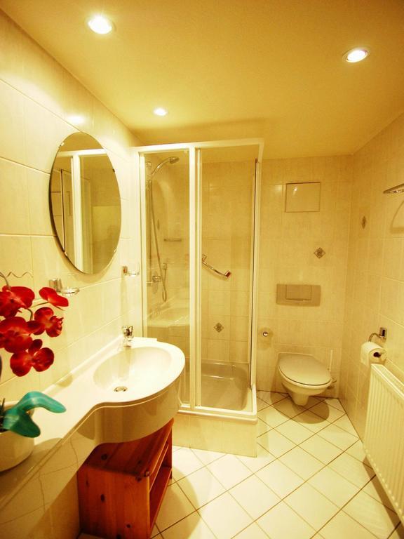 Hotel Konert Bergheim  Phòng bức ảnh