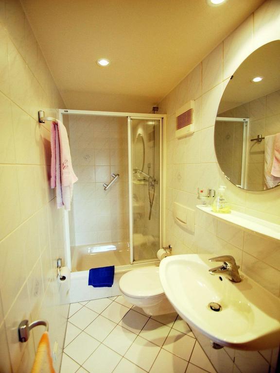 Hotel Konert Bergheim  Phòng bức ảnh